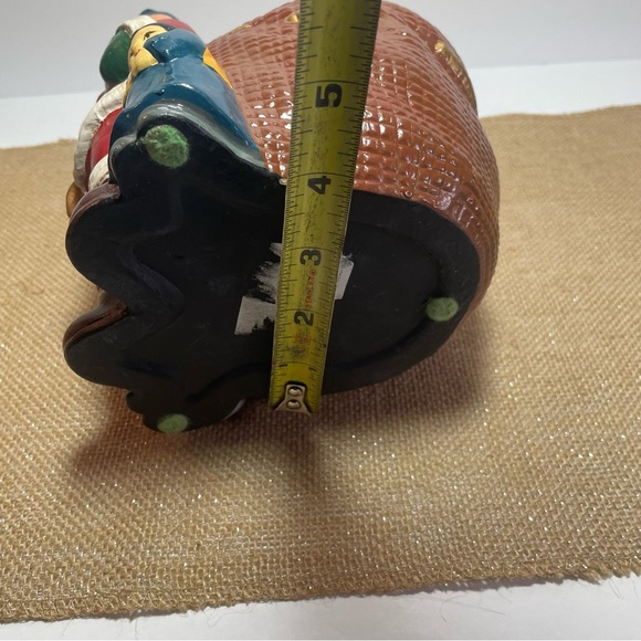 Santa Claus Planter Figurine Ceramic Vintage Chrustmas Around The World 5'x8' - Picture 12 of 12